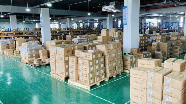 Shenzhen ShengShi TianHe Electronic Technology Co., Ltd. lini produksi pabrikan